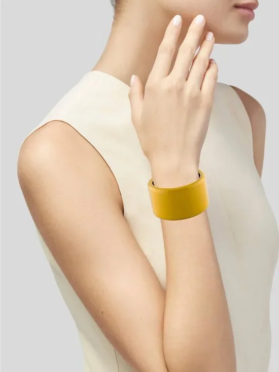 NWT Hermès Assam Bangle Bracelet in Matte Brown Lacquered Wood - Picture 5 of 5